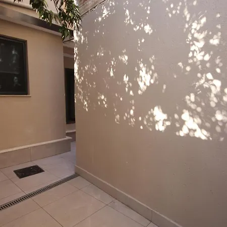 Jera 1 * تيرانا