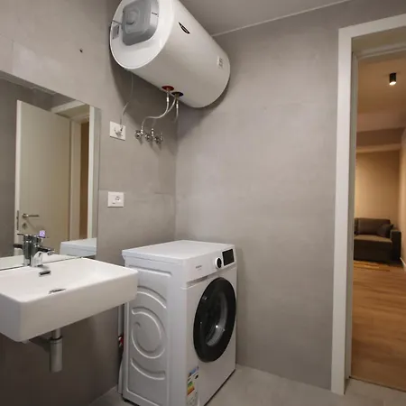 民宿 Jera 1 地拉那