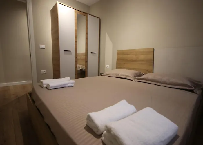 Jera 1 Séjour chez l'habitant Tirana